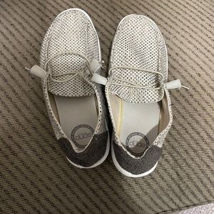 Hey Dude Women Shoes size 9
